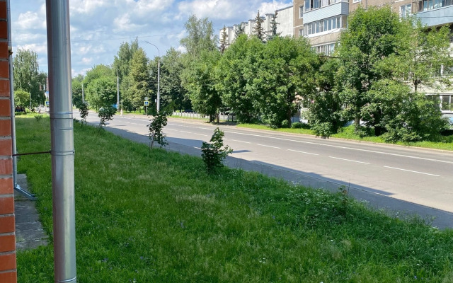 Апартаменты 2-комнатные с закрытой территорией на Захарова 26