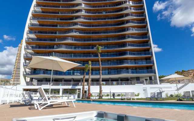 Sunset Waves Benidorm by Mar Holidays Apartments