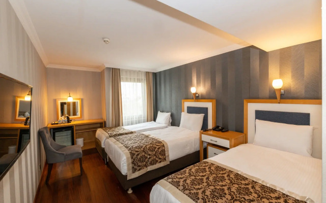 Crestium Hotel Prime Square