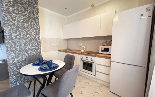 Апартаменты с камином и видом на реку у ТЦ Аквамолл