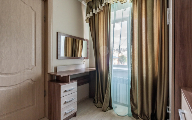 Апартаменты Комфорт центр на Коминтерна 22