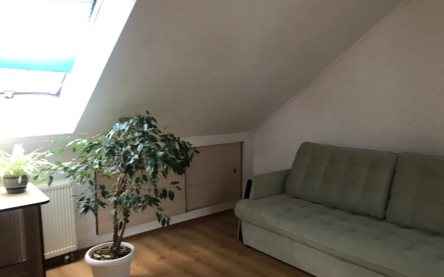 Меблированные комнаты Двухместная светлая на Колхозной