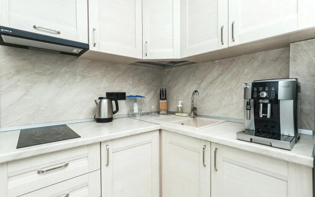 Na Chernomorskoy 6 55 Flat