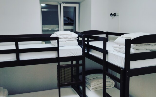 Leon Hostel