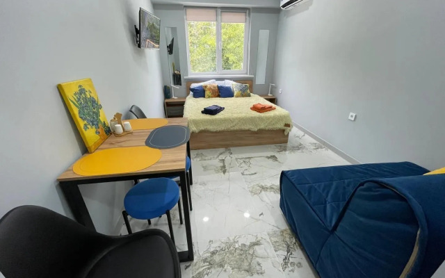 Na Ulitse Krasnooktyabryskaya 1/10 Flat