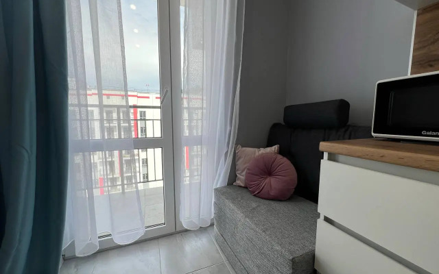 Trekhmestnye s Vidom na Reku Flat