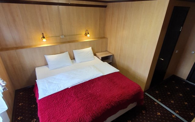 Peliken Mini-Hotel