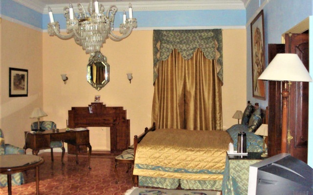 Отель WelcomHeritage Taragarh Palace