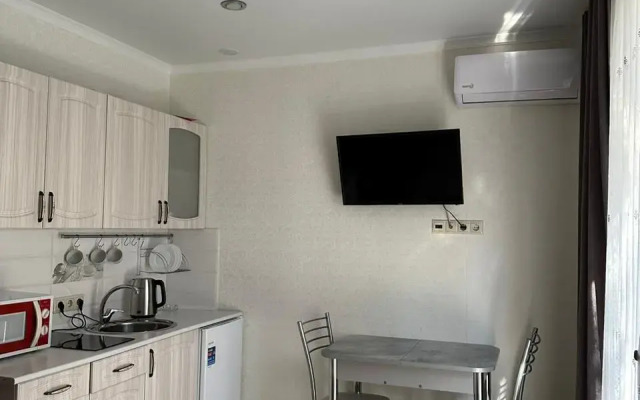 Uyutnaya u Morya Madrid Park Flat