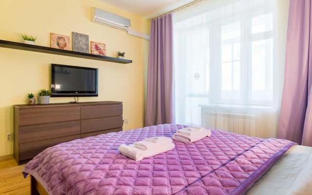 Kvartira 2-K Prostornaya V Prestizhnom Tikhom Mkr. Po Yuryeva 8/7 Ot Rentap, 6 Sp.mest
