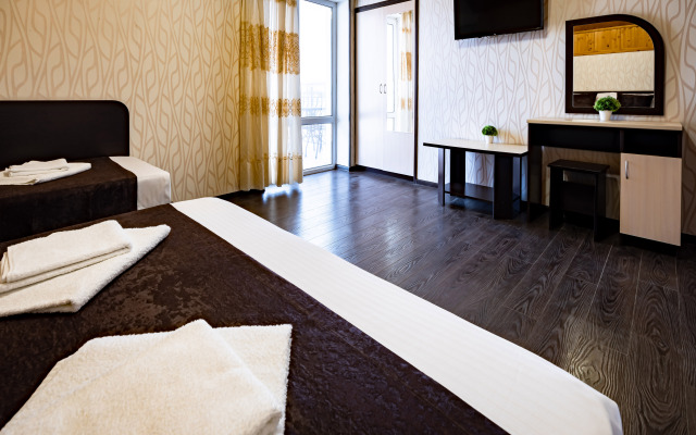 Kipr Guest House