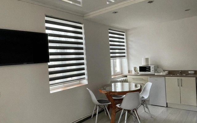 V Istoricheskom Tsentre Goroda Apartment