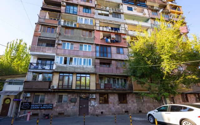 2-K, Ulitsa Yeznika Koghbatsi, Ko100 Flat