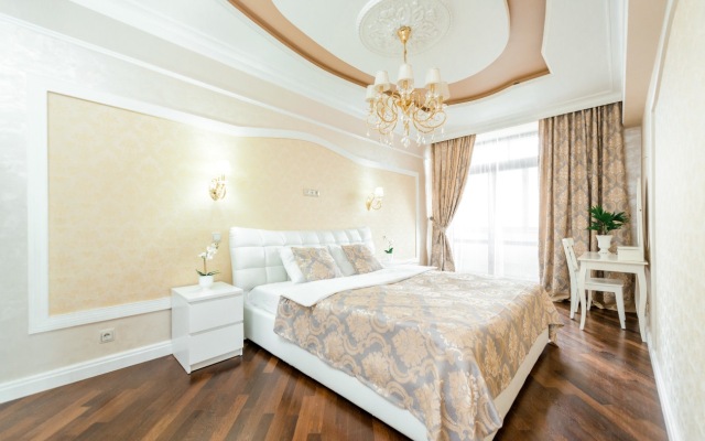Versal'. Dvuhetazhnaya 6K na Kutuzovskom Flat