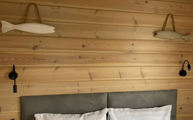 Гостевой дом на воде,хаусбот на р.Вуокса, карельский перешеек