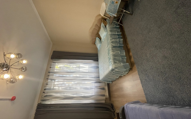 Uyutnaya Studiya v Novom Zhk Letniy Sad Apartments