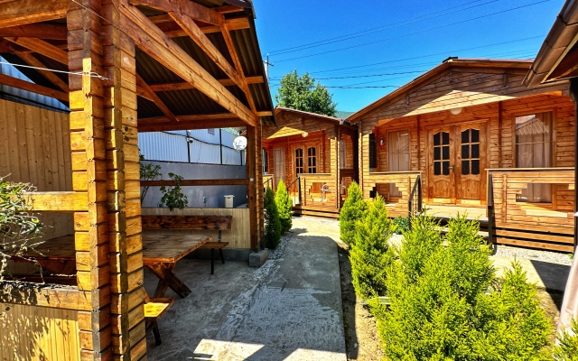 Domiki Naberezhnaya Viktoriya 100 m ot morya Guest House