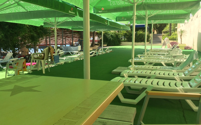 Апартаменты на первой береговой