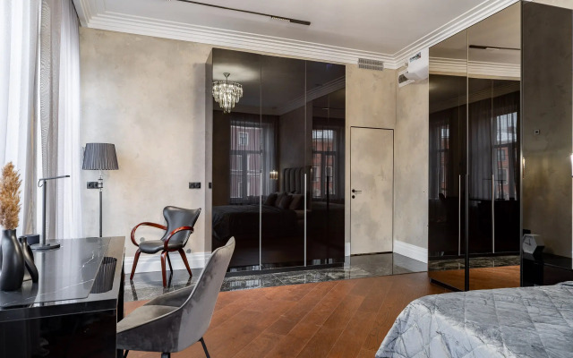 Апартаменты 2 Комнаты с Эркером на Канале Грибоедова