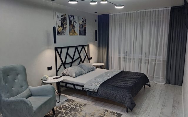 Lyuks na Leninskoy Flat