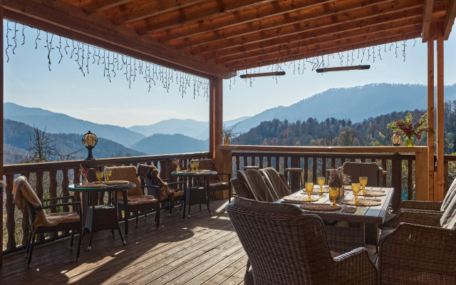 Hills 1200. Residence. Bany. Hotel