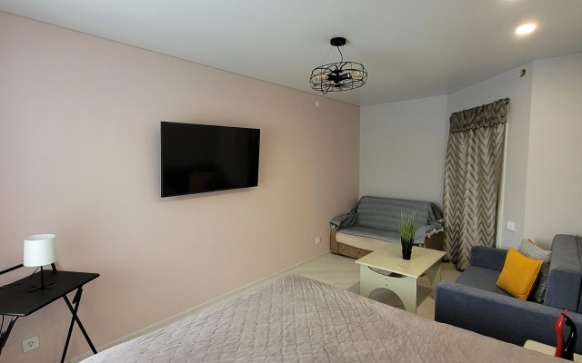 V Tsentre Park Frunze Amfiteatr Apartments