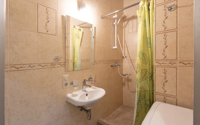 Апартаменты на Разъезжая 1