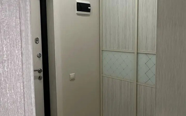 Green Apartment Ryadom S Tsentrom Flat