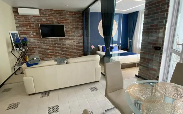 Kommunisticheskaya 98/1 Flat