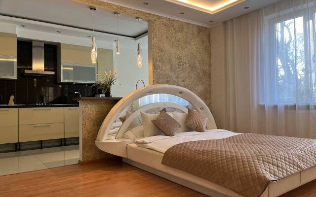 Studiya u Korolevskikh Vorot Flat