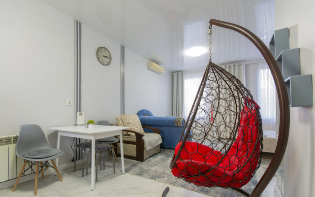 Частный дом Уютный дом-студия в центре города