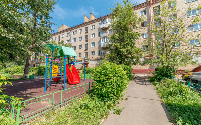 Dvukhkomnatnaya na Borodinskoy 23 Bud' gostem Flat