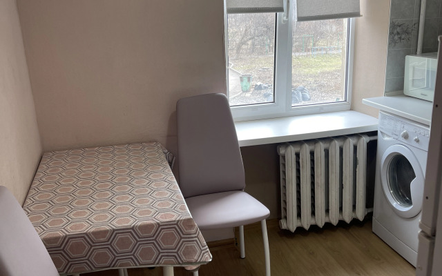 Dvukhkomnatnaya. Kommunisticheskiy 85a Flat