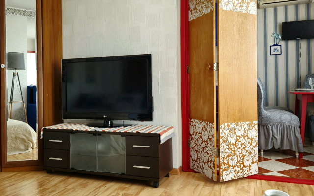 Dizaynerskaya Kvartira Gzhel  V Russkom Stile Flat