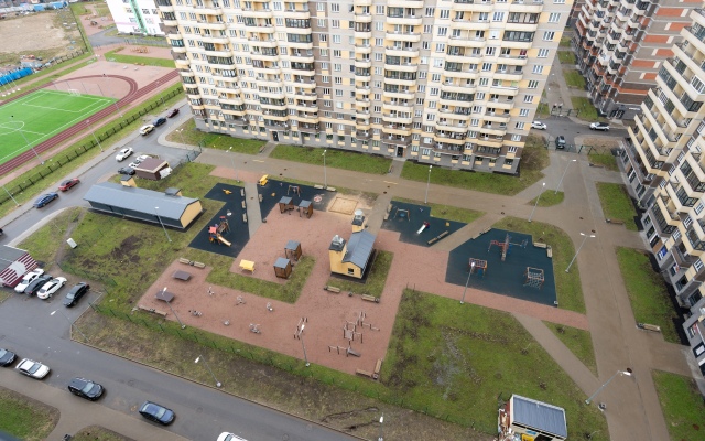 1912 V Devyatkino Apartment