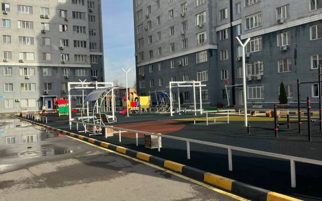 Апартаменты 105 около арбата с видом на горы