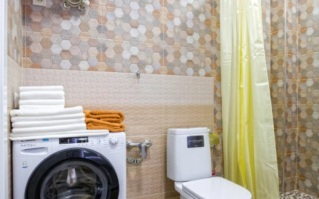 Mirazh Apartments 4
