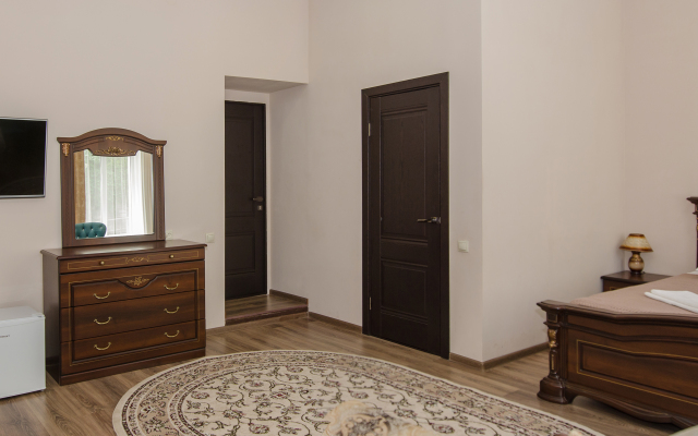 Nomer Na Beryozovskoy Apartments