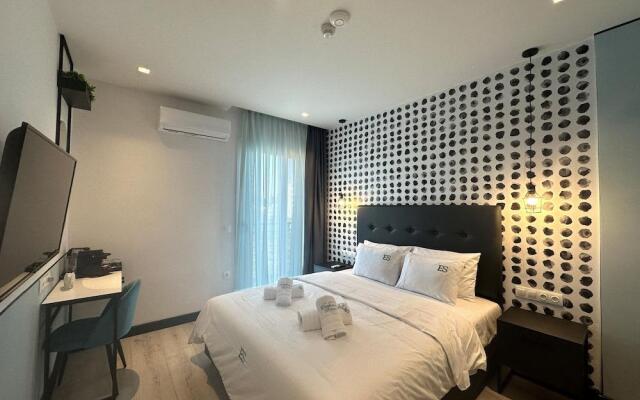 Urban Elephant Suites Apartments