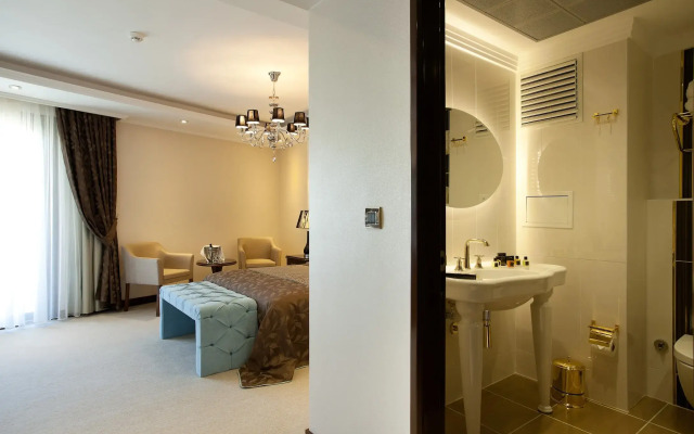 Black Bird Thermal Hotel & Spa