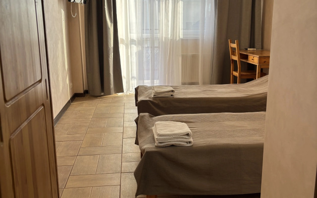 Меблированные комнаты на Тростниковой