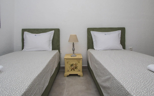 Lorenia Sea Side Elani Villa