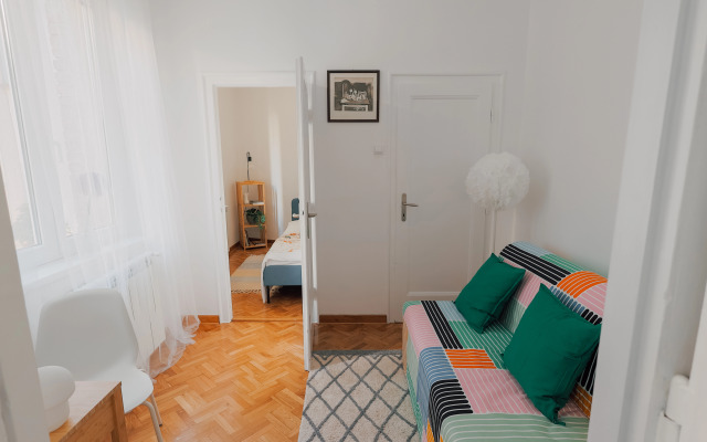 Radio Belgrade Flat
