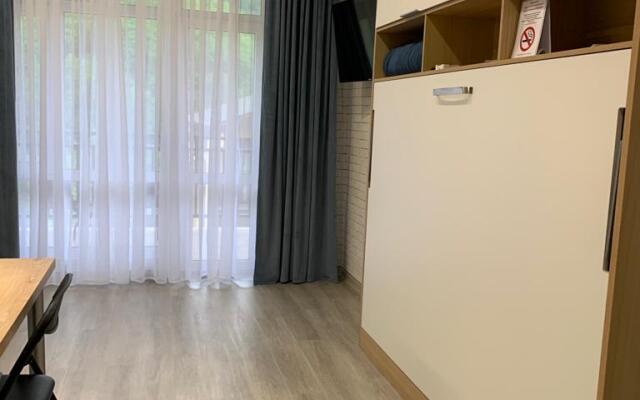 SimSim (75) Apartments