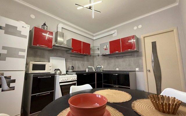 Квартира Уютная двухкомнатная со свежим ремонтом