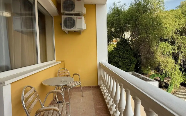 Medovaya Guest House