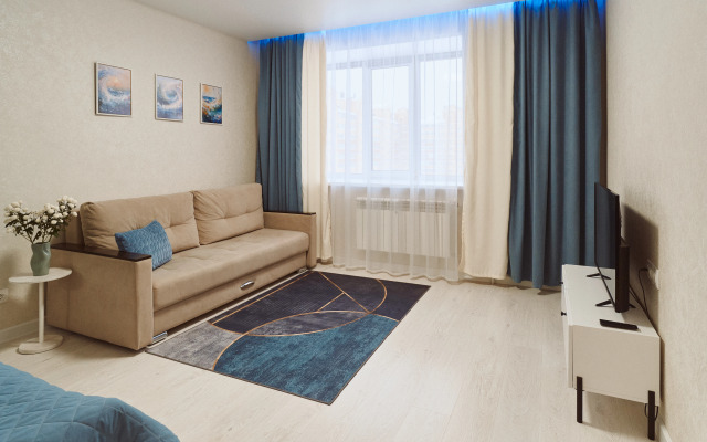 Sovremennye ryadom s naberezhnoy Apartments