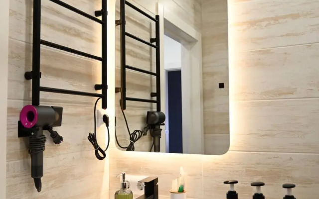 Квартира с дизайнерским ремонтом Rent House в центре