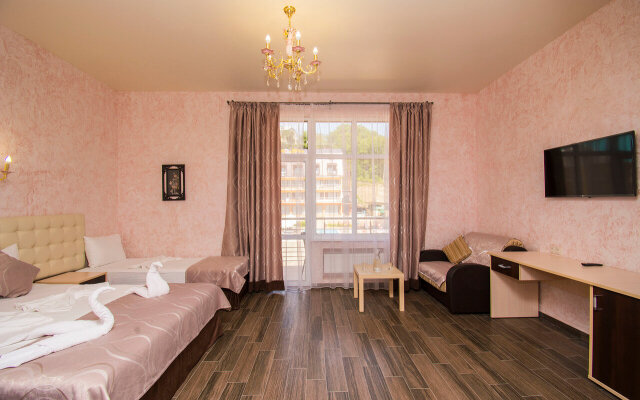 Grand Noy Hotel