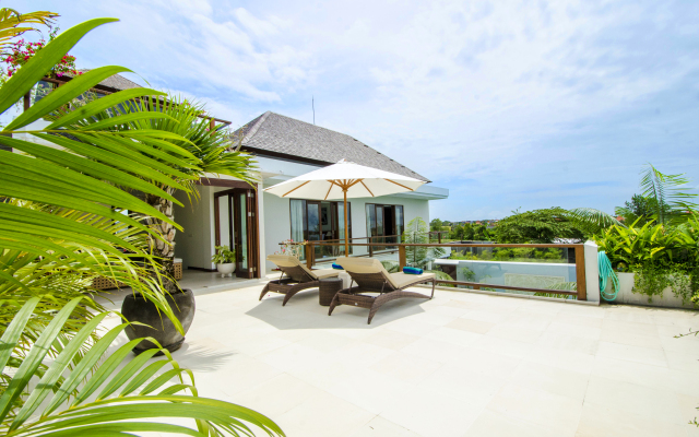 Trendy Villa with Private Pool